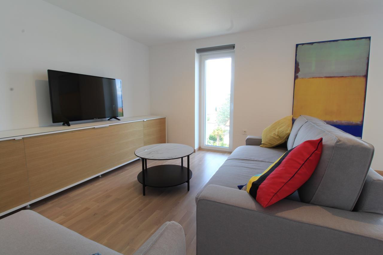 Drance 16 Apartments เซลเซ ภายนอก รูปภาพ